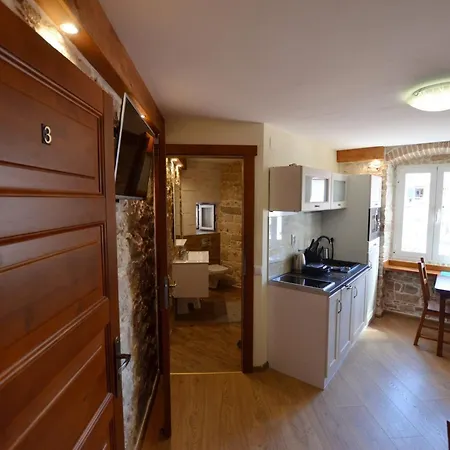 Urban And Upscale Homes Old Town Rovinj